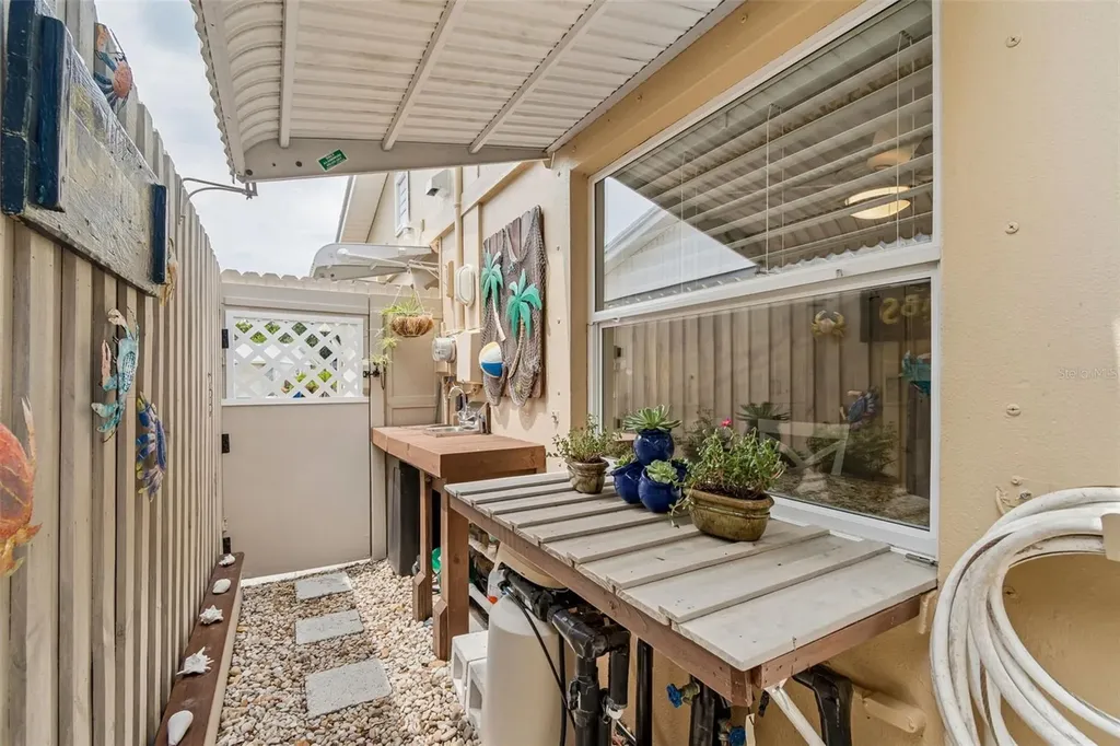 5843 Appletree Road Holiday FL 34690