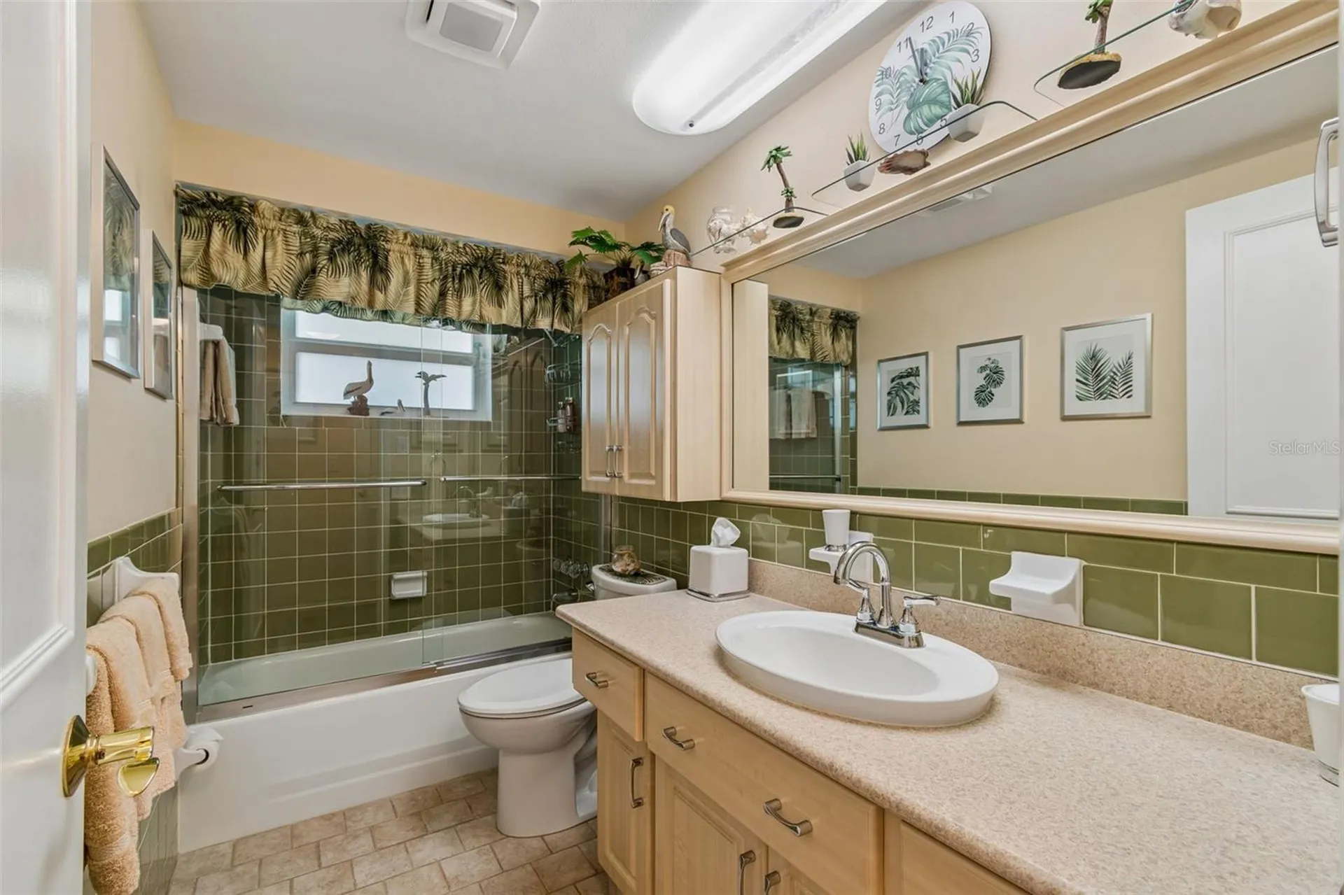 5843 Appletree Road Holiday FL 34690