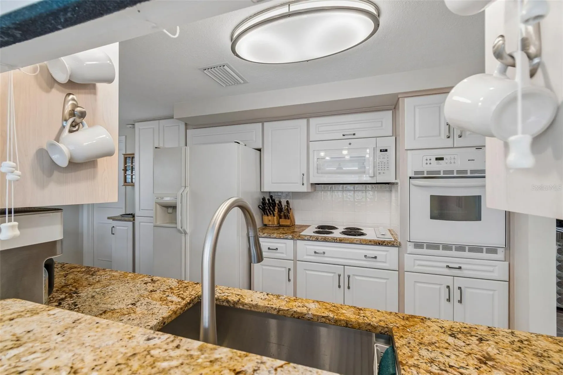 5843 Appletree Road Holiday FL 34690