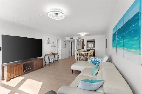 1230 Gulf Boulevard Clearwater FL 33767