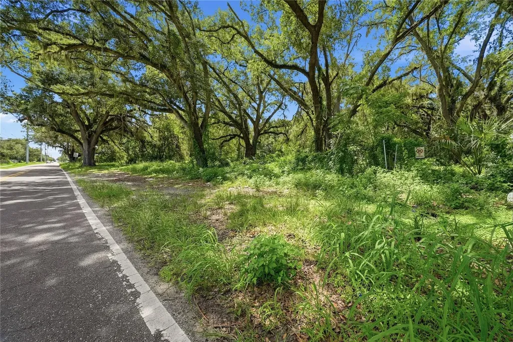 11211 Clay Pit Road Seffner FL 33584