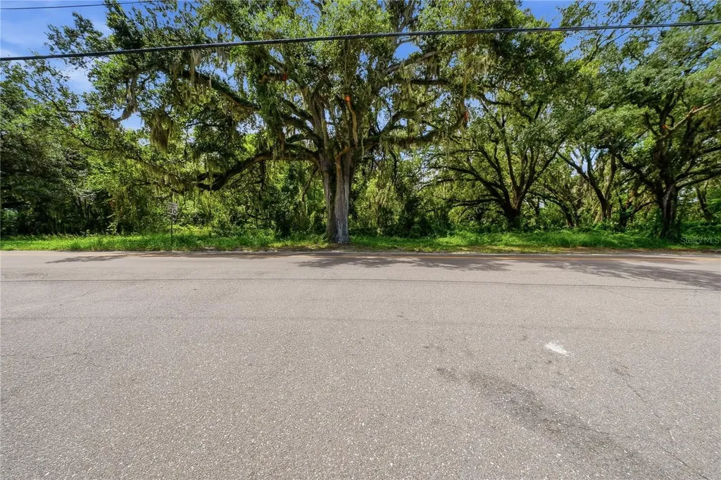 11211 Clay Pit Road Seffner FL 33584