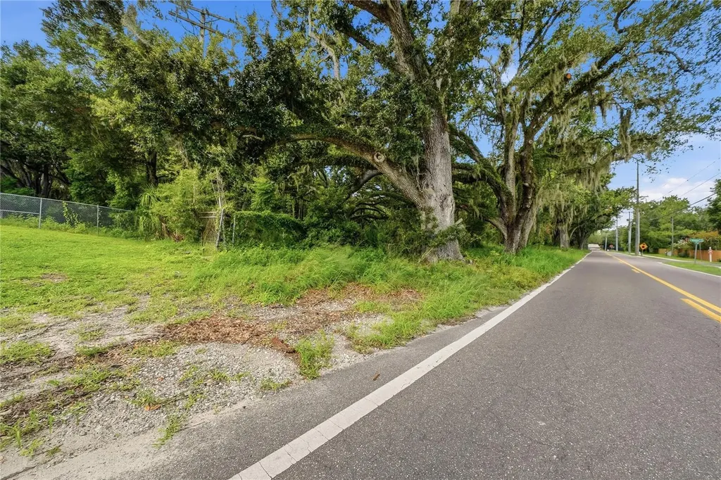 11211 Clay Pit Road Seffner FL 33584