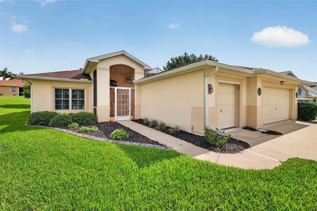 5809 Bounty Circle Tavares FL 32778