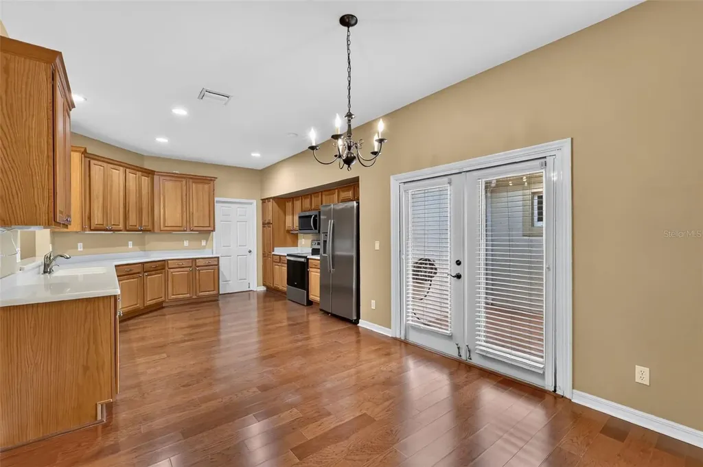5809 Bounty Circle Tavares FL 32778