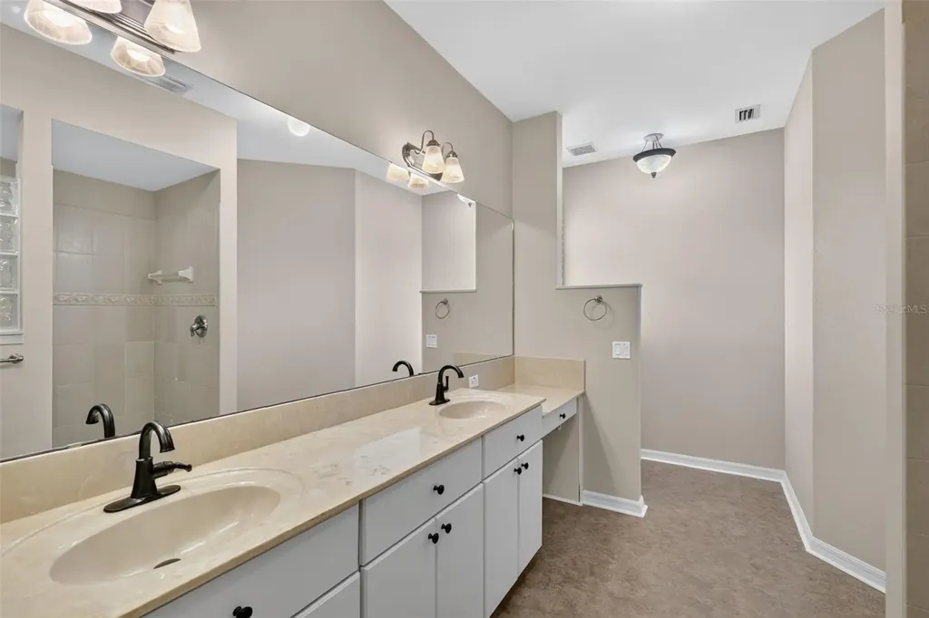 5809 Bounty Circle Tavares FL 32778