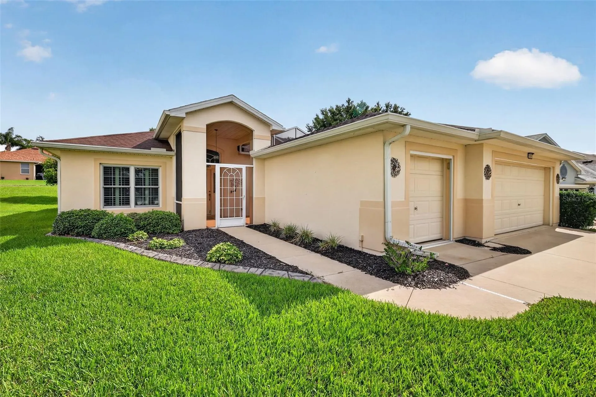 5809 Bounty Circle Tavares FL 32778