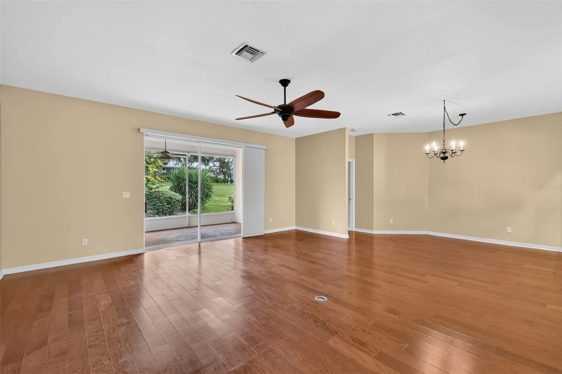 5809 Bounty Circle Tavares FL 32778