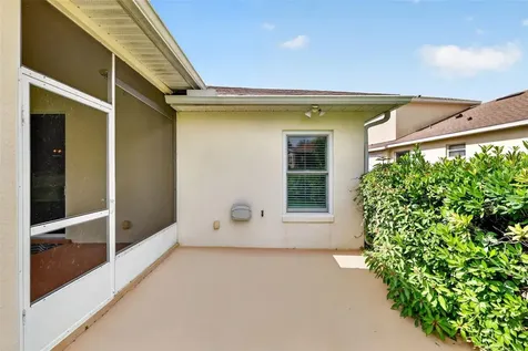 5809 Bounty Circle Tavares FL 32778
