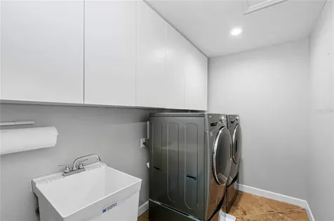 19343 Paddock View Drive Tampa FL 33647