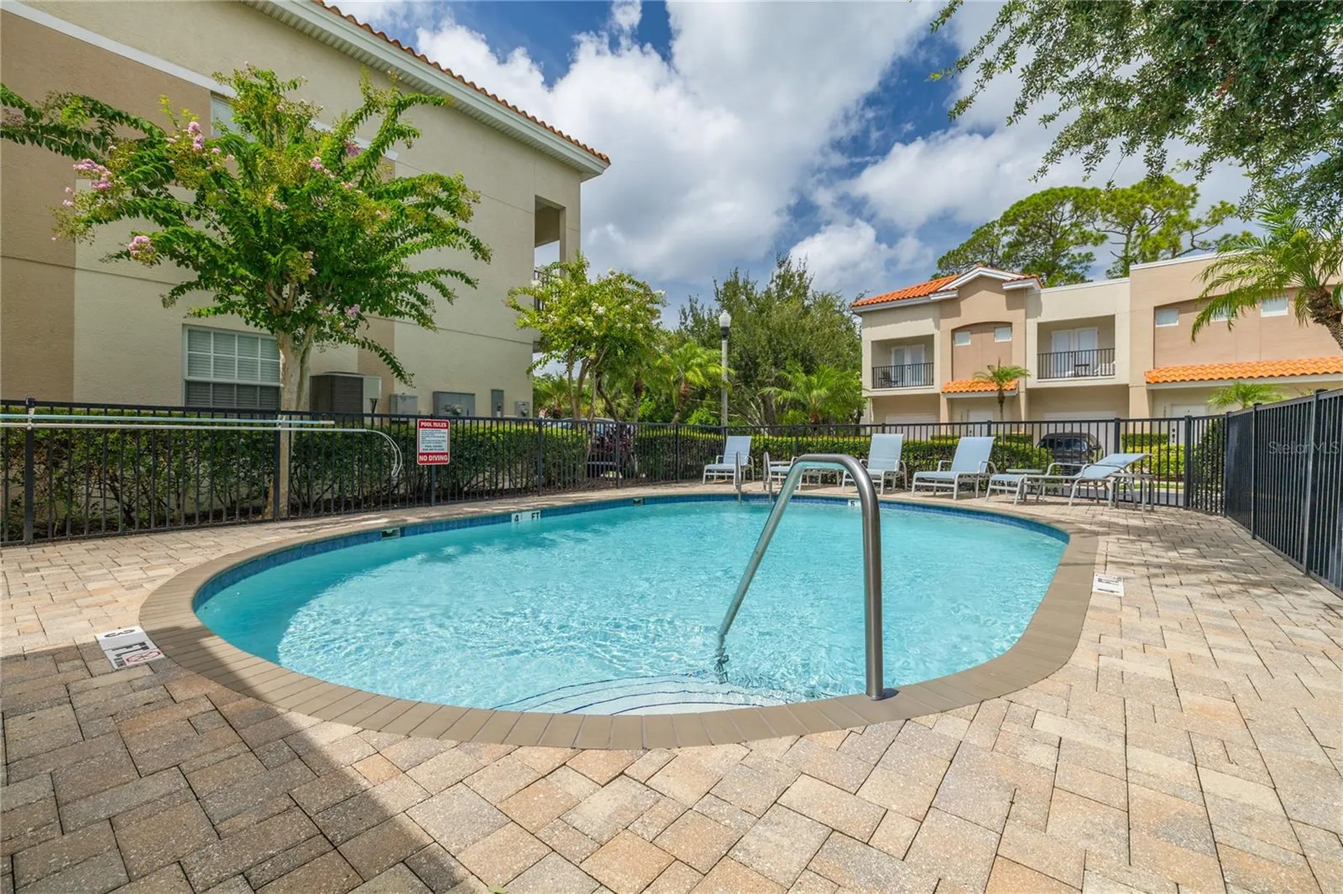 10015 6th Street N St Petersburg FL 33702