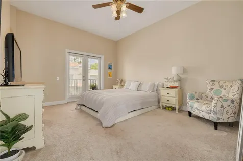 10015 6th Street N St Petersburg FL 33702