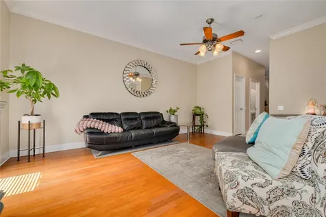 10015 6th Street N St Petersburg FL 33702
