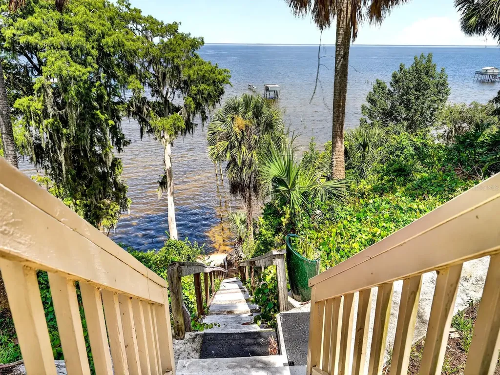 8445 NE 310th Avenue Fort Mc Coy FL 32134