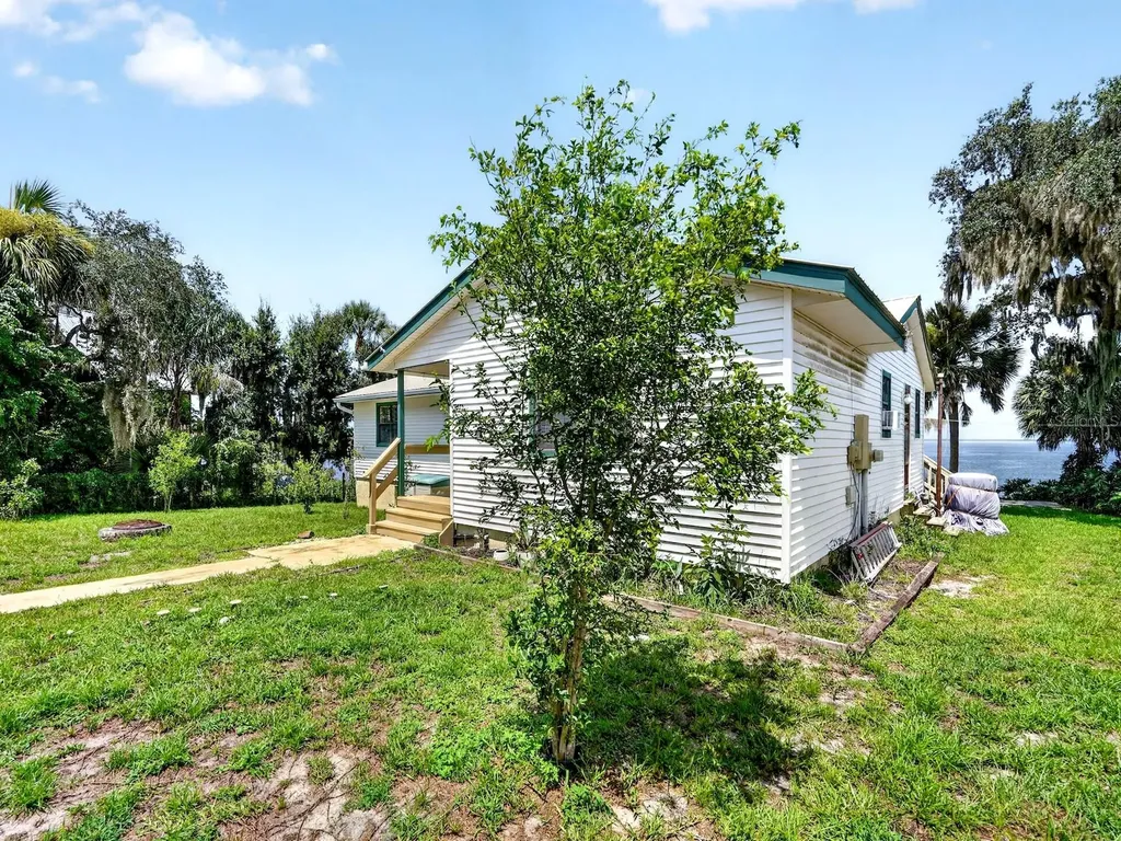 8445 NE 310th Avenue Fort Mc Coy FL 32134