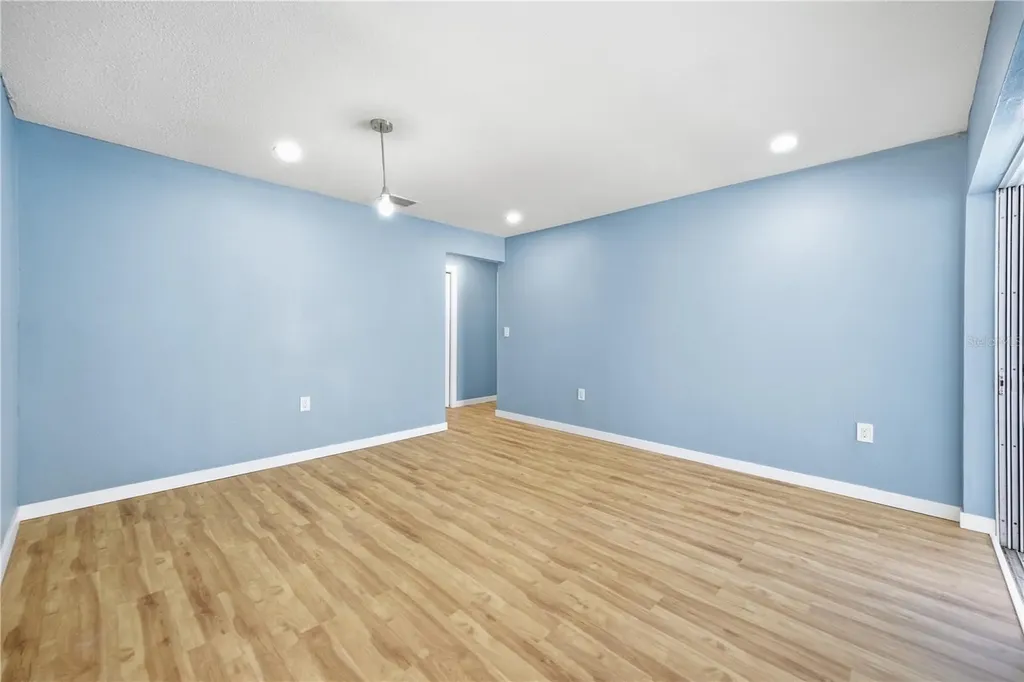 5920 Denver Street NE St Petersburg FL 33703