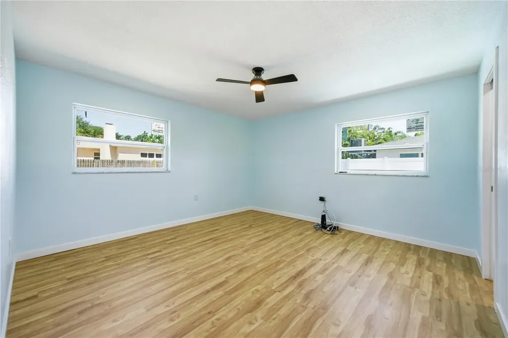 5920 Denver Street NE St Petersburg FL 33703