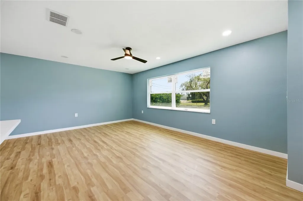 5920 Denver Street NE St Petersburg FL 33703