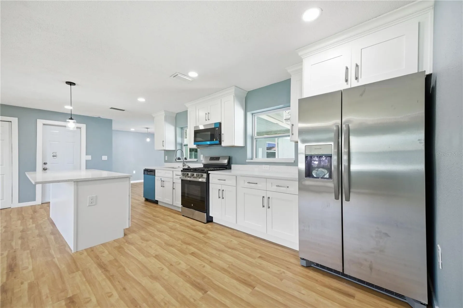 5920 Denver Street NE St Petersburg FL 33703