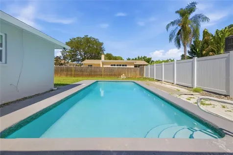 5920 Denver Street NE St Petersburg FL 33703