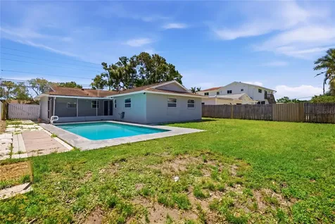 5920 Denver Street NE St Petersburg FL 33703