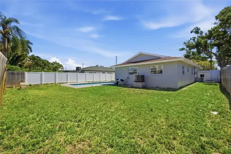 5920 Denver Street NE St Petersburg FL 33703