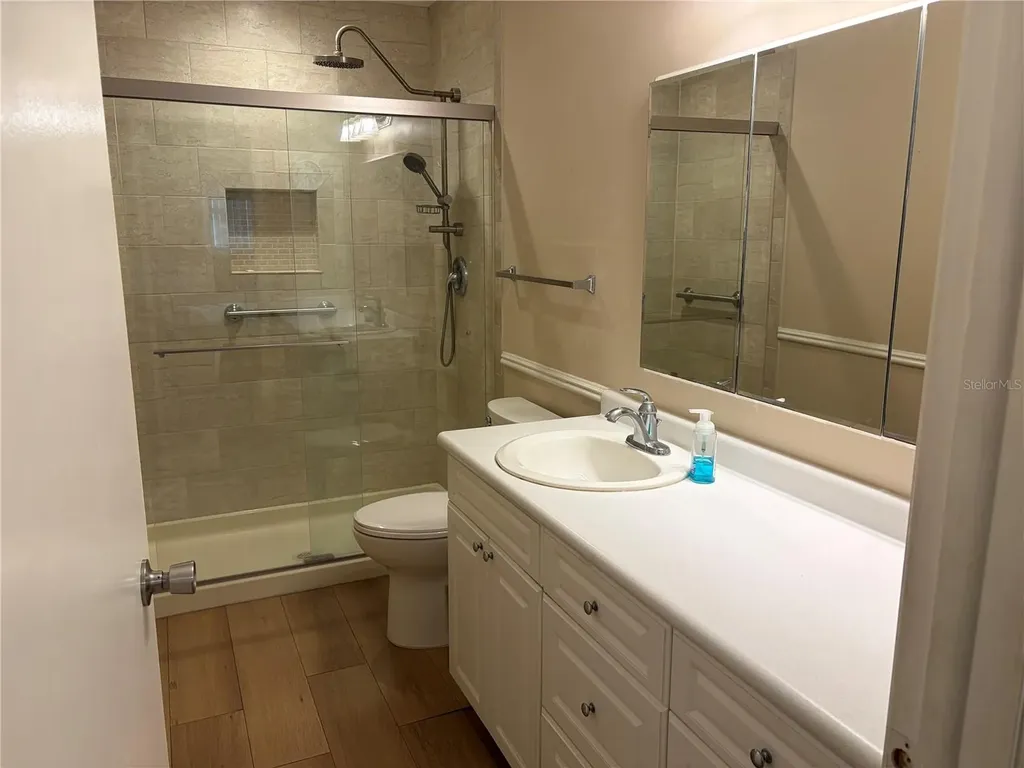 2465 Northside Drive Clearwater FL 33761