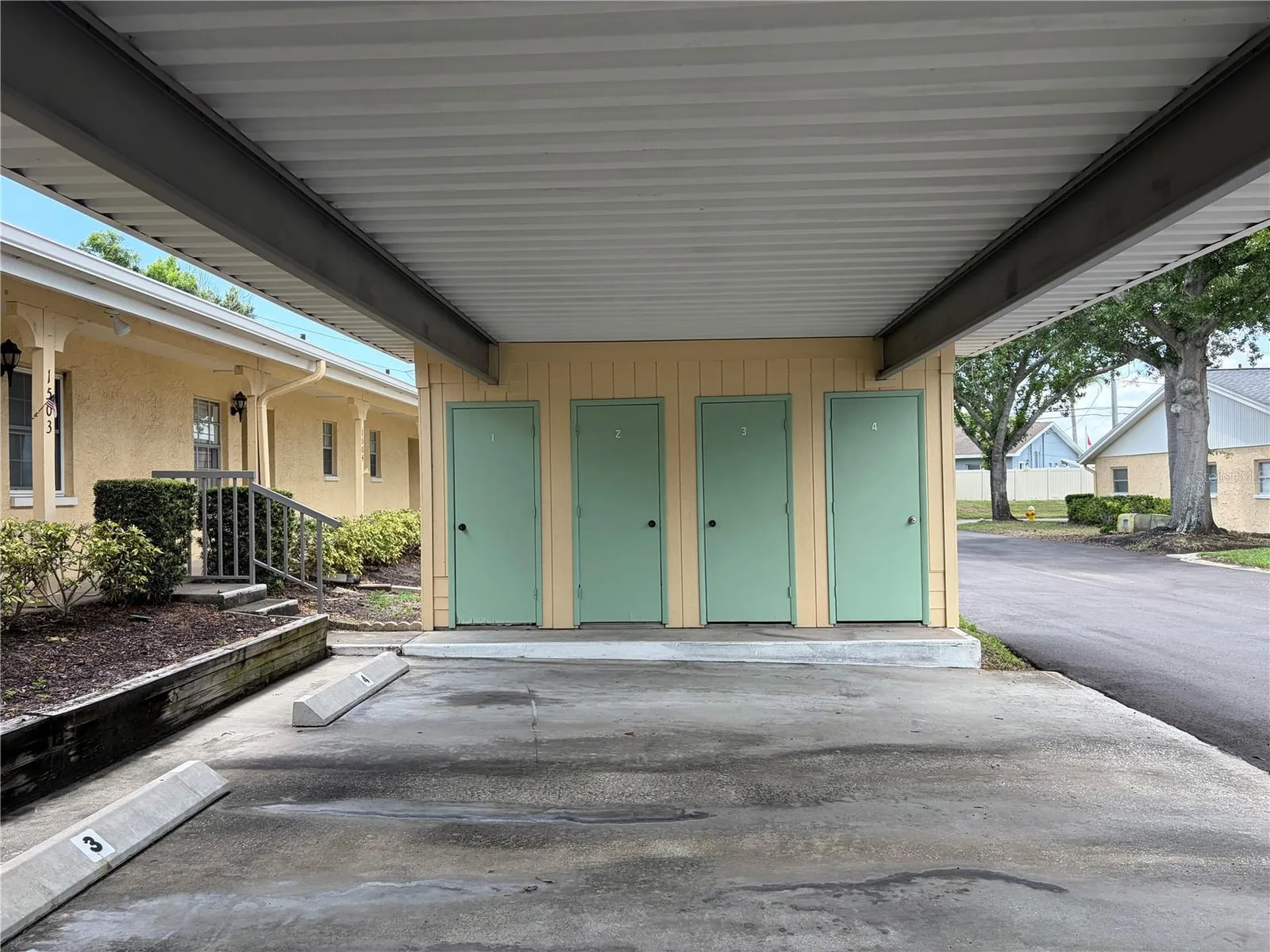 2465 Northside Drive Clearwater FL 33761
