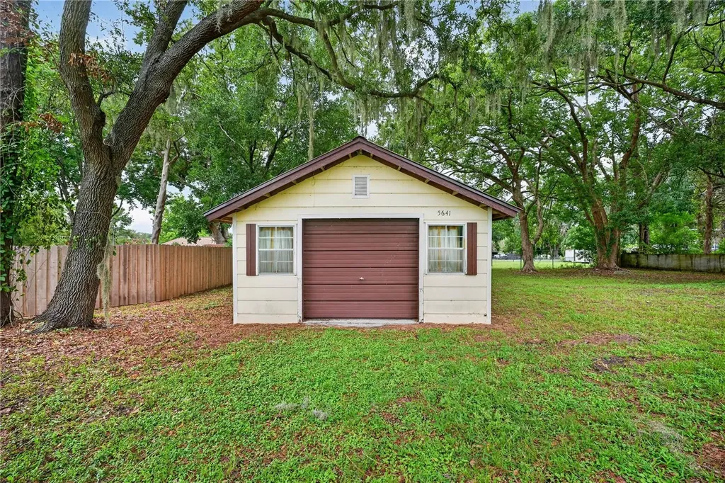 5514 SE Hames Road Belleview FL 34420