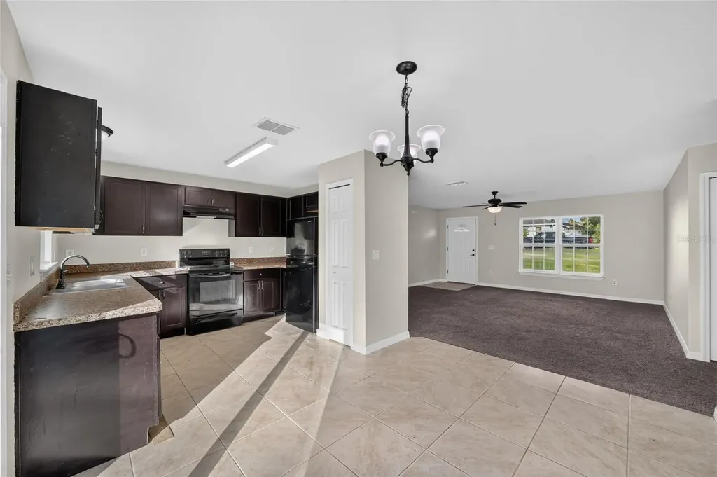 16993 SW 20 Court Road Ocala FL 34473
