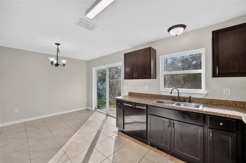 16993 SW 20 Court Road Ocala FL 34473