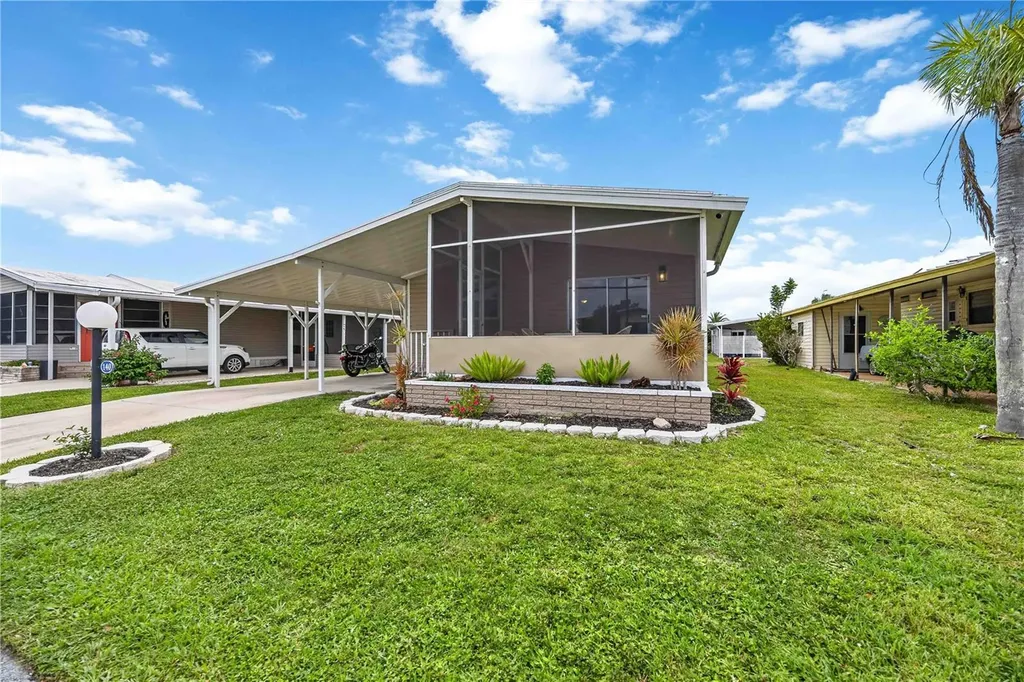 140 Rarotonga Way North Port FL 34287