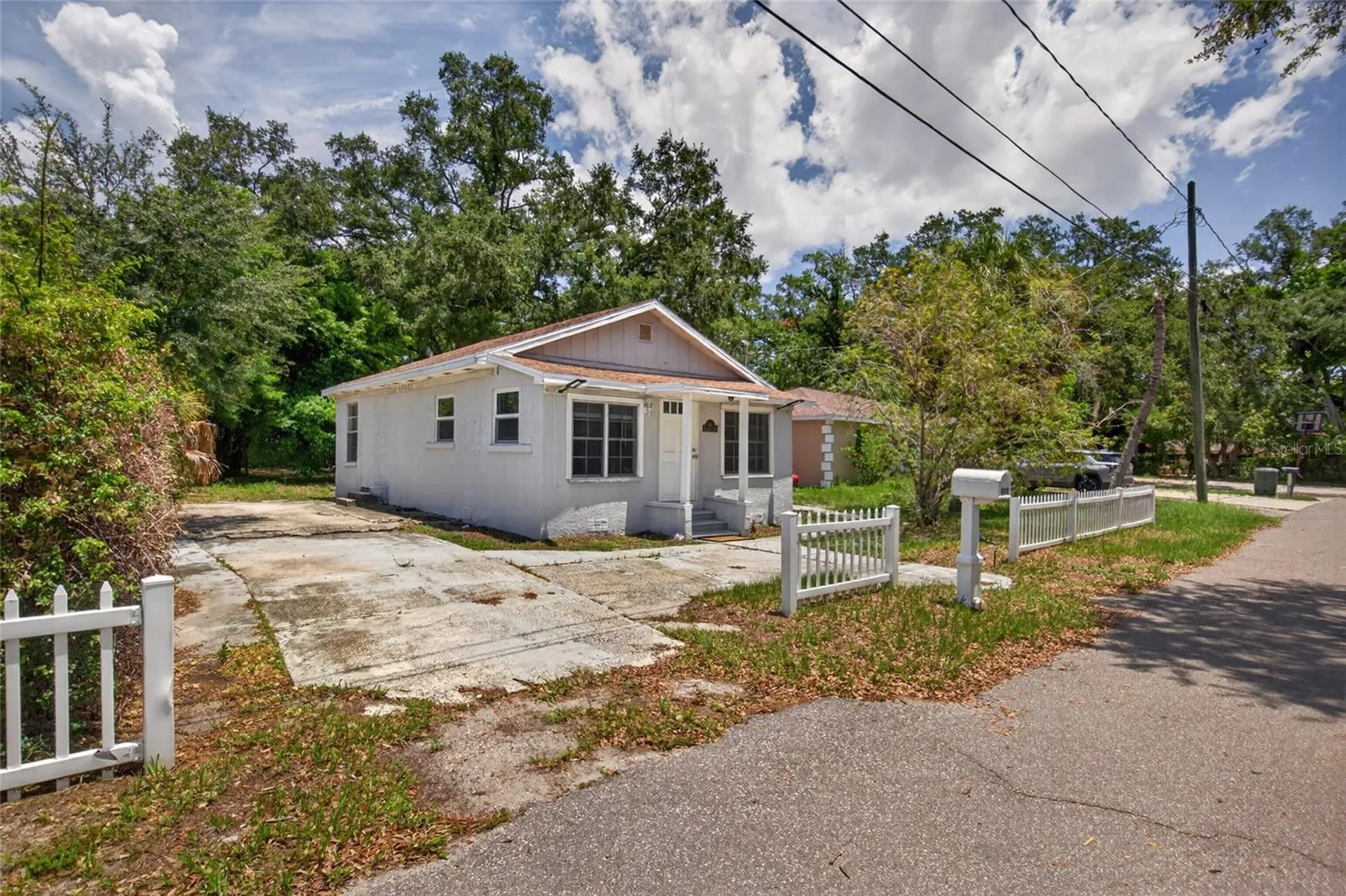 411 12th Avenue E Bradenton FL 34208