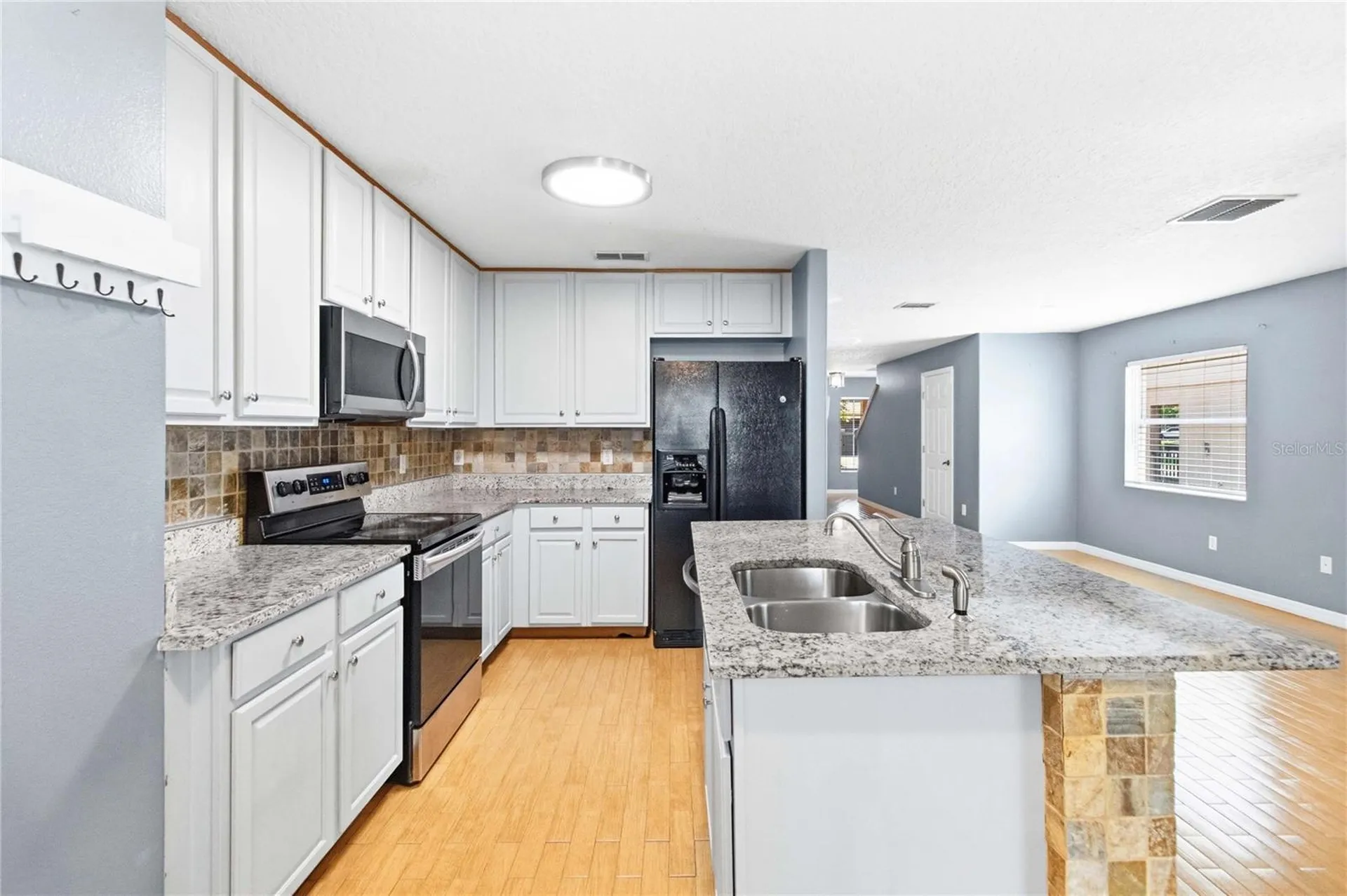 2825 Cliffe Court Oviedo FL 32765