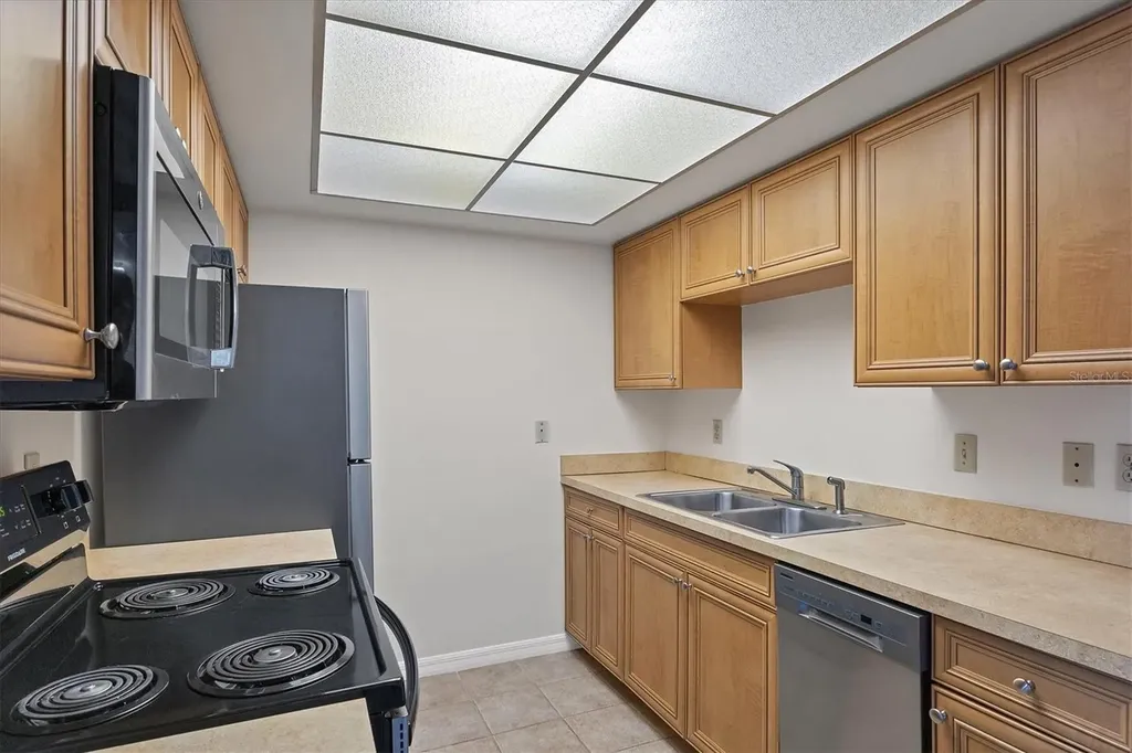 5800 Hollywood Boulevard Sarasota FL 34231