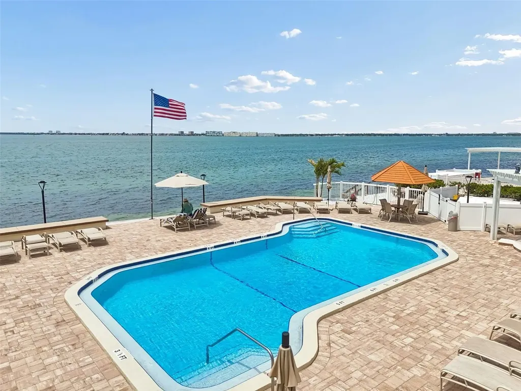 6265 Sun Boulevard St Petersburg FL 33715