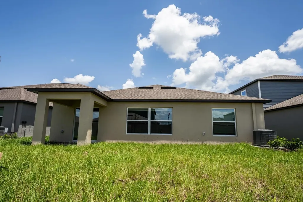 22430 Blazing Star Land O Lakes FL 34637