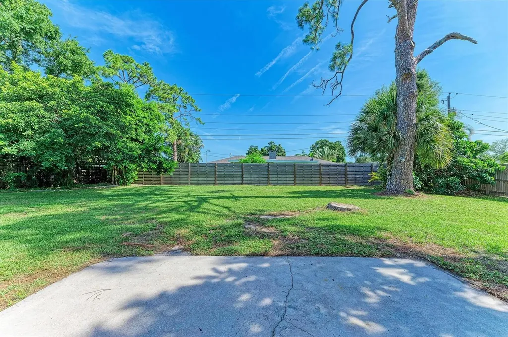 4404 18th Avenue W Bradenton FL 34209