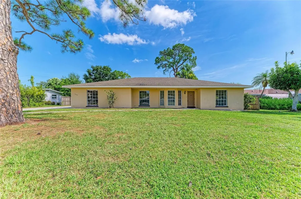 4404 18th Avenue W Bradenton FL 34209