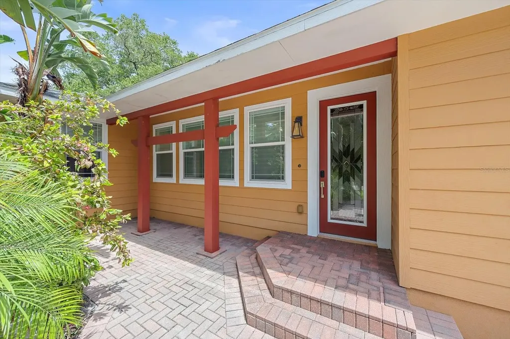 2395 Hyde Park Street Sarasota FL 34239
