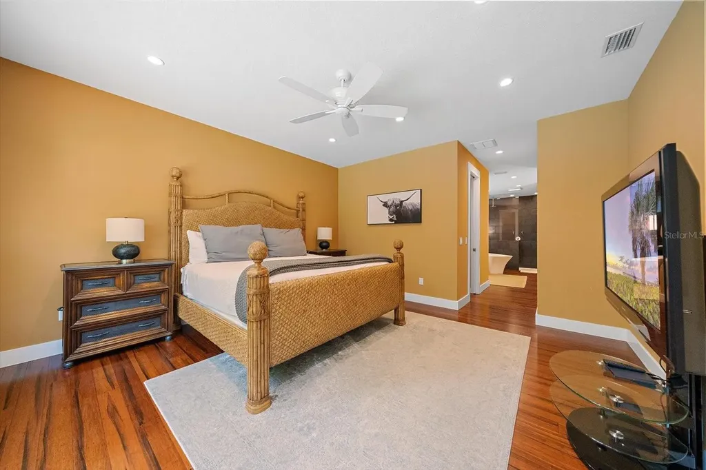 2395 Hyde Park Street Sarasota FL 34239