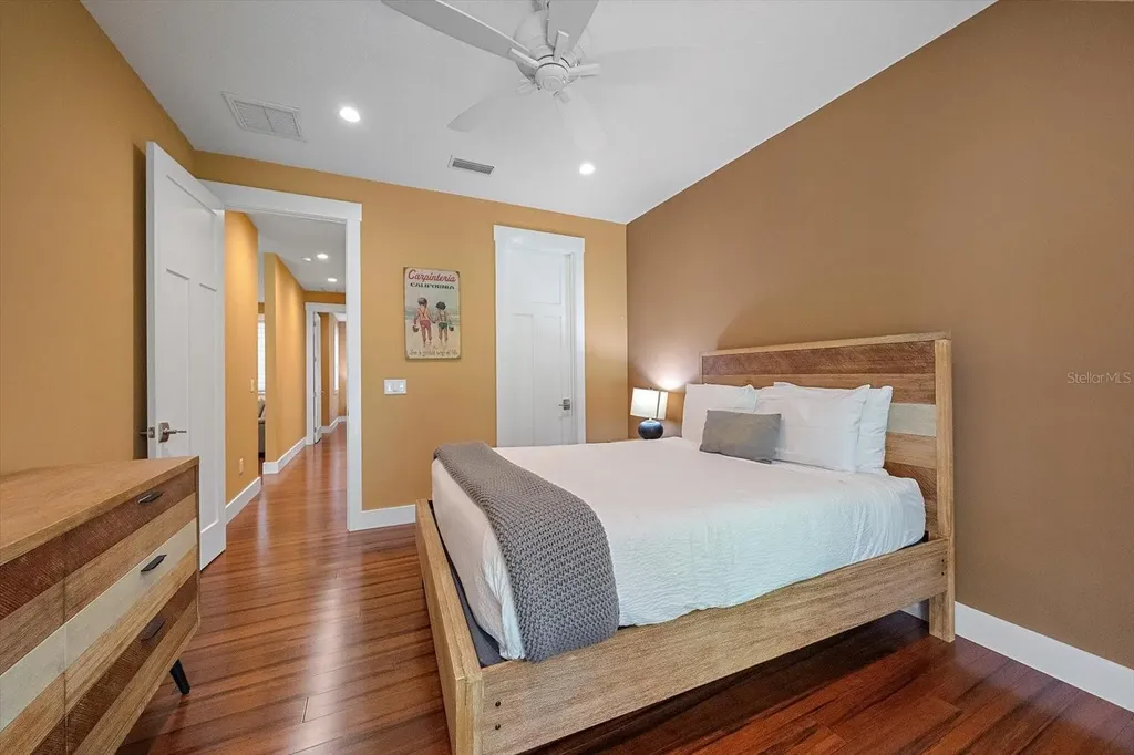 2395 Hyde Park Street Sarasota FL 34239