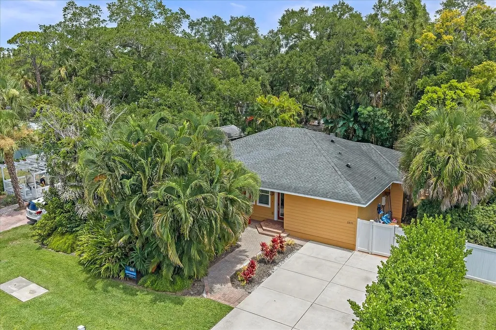 2395 Hyde Park Street Sarasota FL 34239