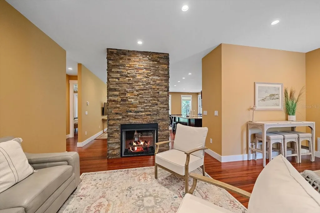 2395 Hyde Park Street Sarasota FL 34239