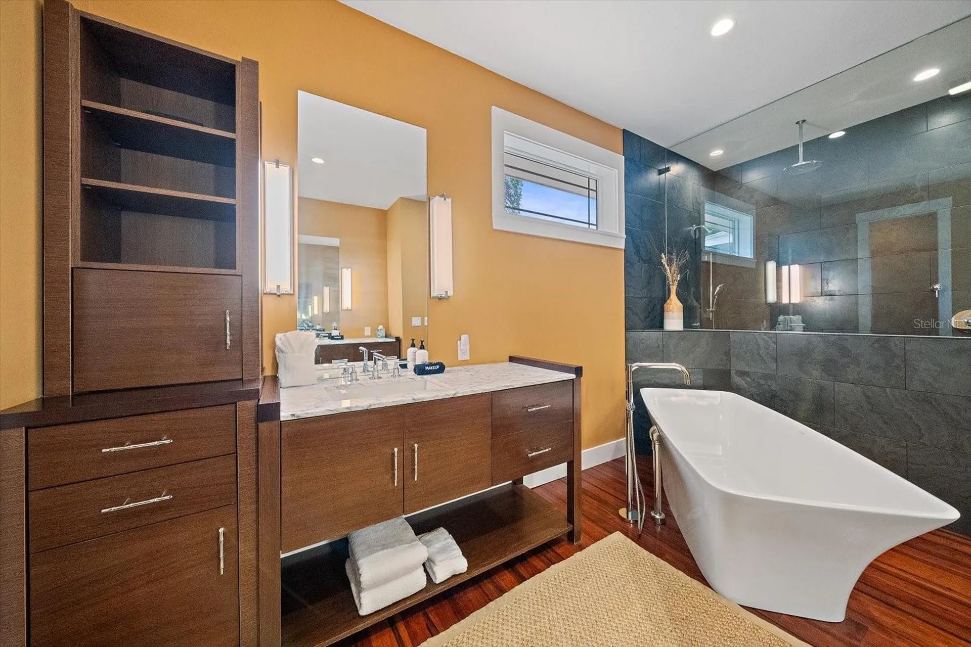 2395 Hyde Park Street Sarasota FL 34239