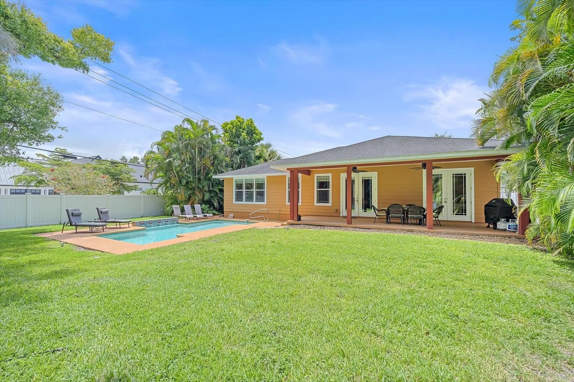 2395 Hyde Park Street Sarasota FL 34239
