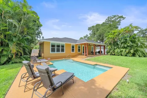 2395 Hyde Park Street Sarasota FL 34239