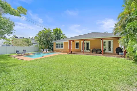 2395 Hyde Park Street Sarasota FL 34239