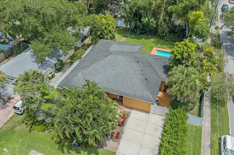 2395 Hyde Park Street Sarasota FL 34239