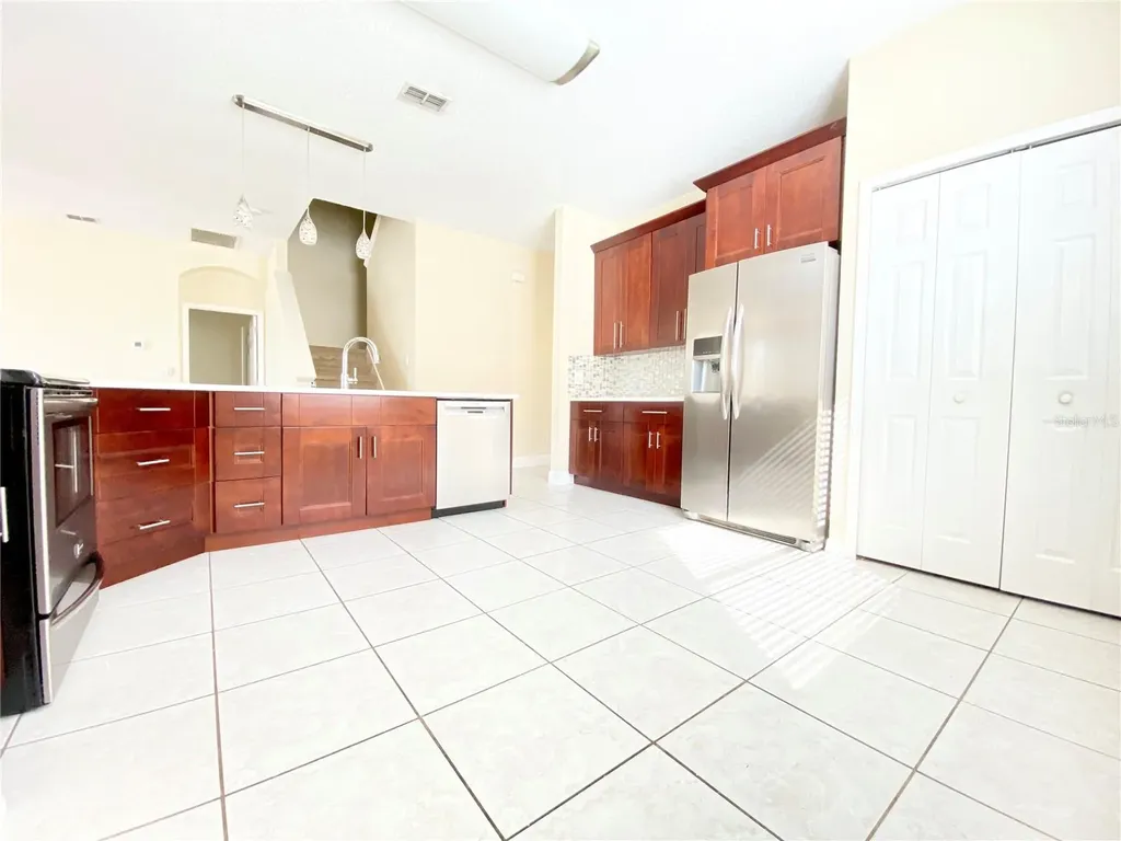729 Tuten Trail Orlando FL 32828